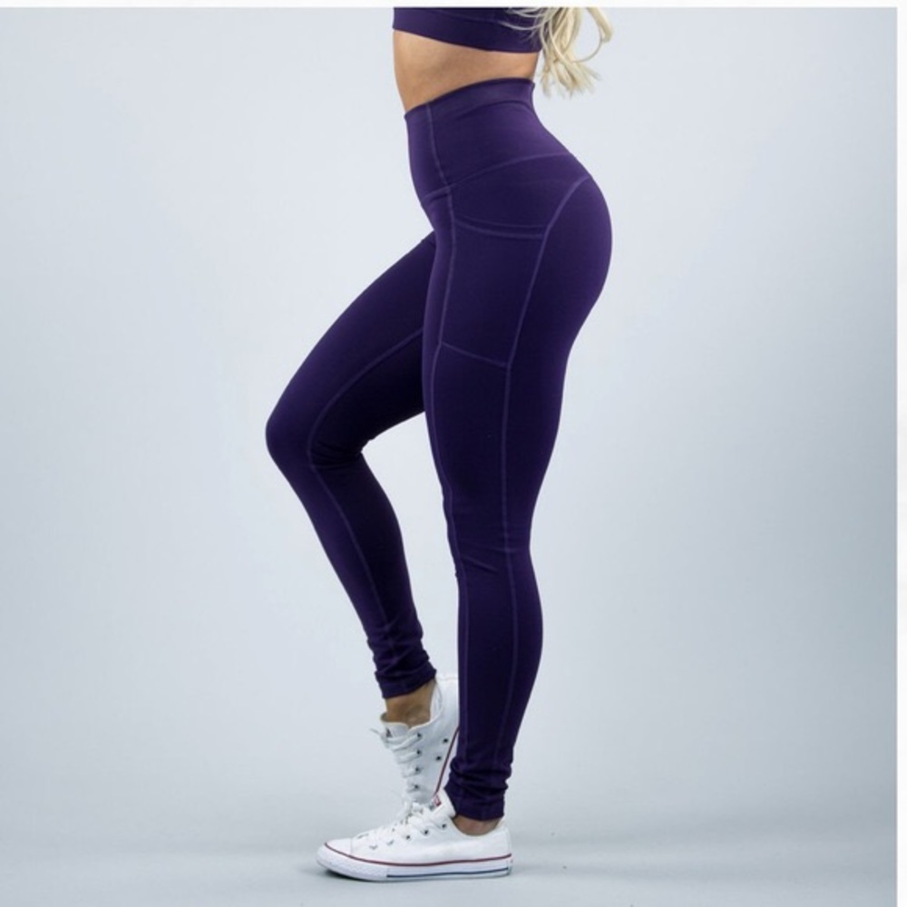 Buff Bunny Luna Leggings Blackberry